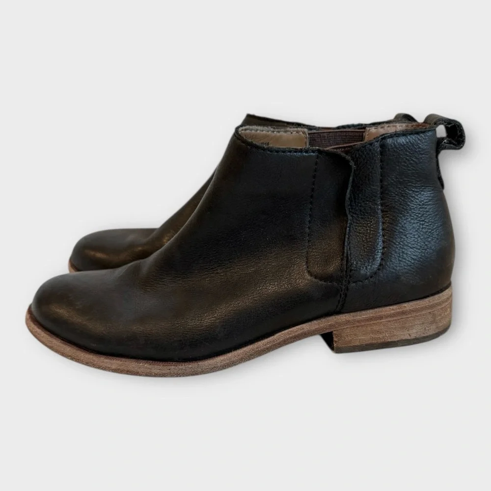 Kori-Ease Velma Leather Slip-on Ankle Boots Sz 7
